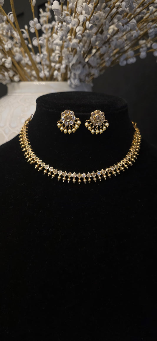 Golden Radiance Kundan Necklace & Earrings Set