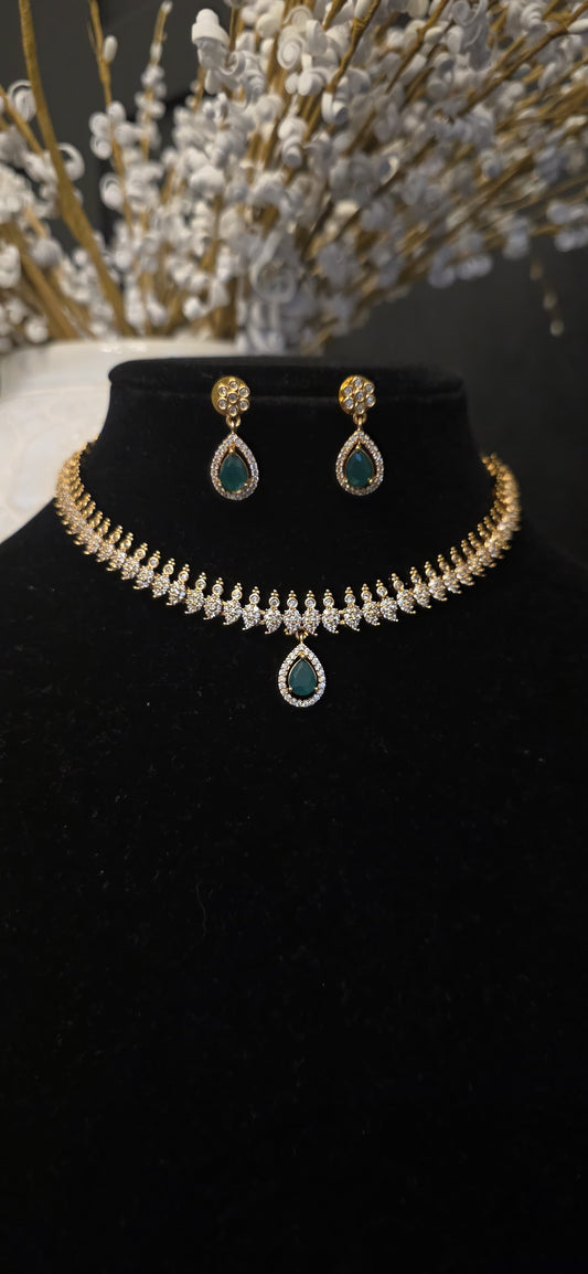 Emerald Dewdrop Necklace & Earrings Set
